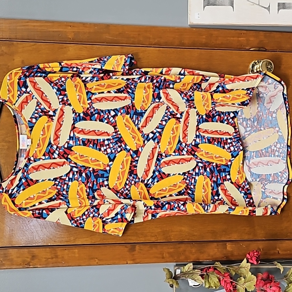 LuLaRoe Patriotic Hot Dog Irma Size M